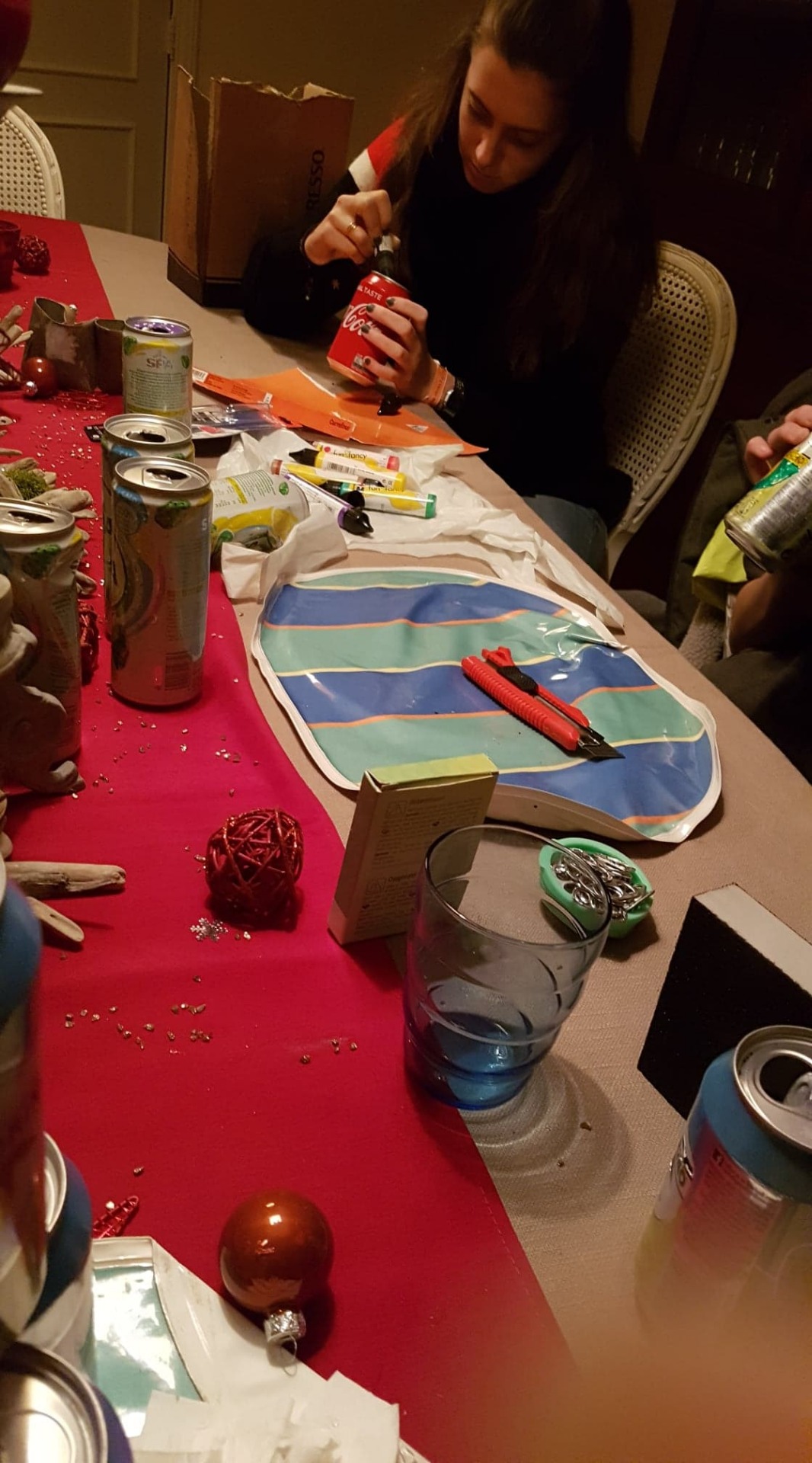 Un peu de bricolage pour notre stand de vente